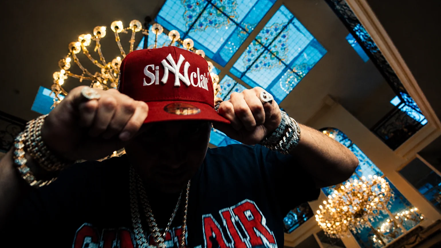 https://sinclairclothing.com/
